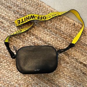 Off White - Camera Bag